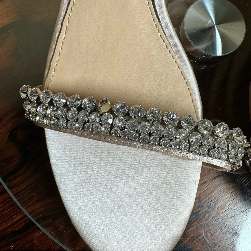 Badgley Mischka Lora Low Wedge Sandal - champagne satin - size 7